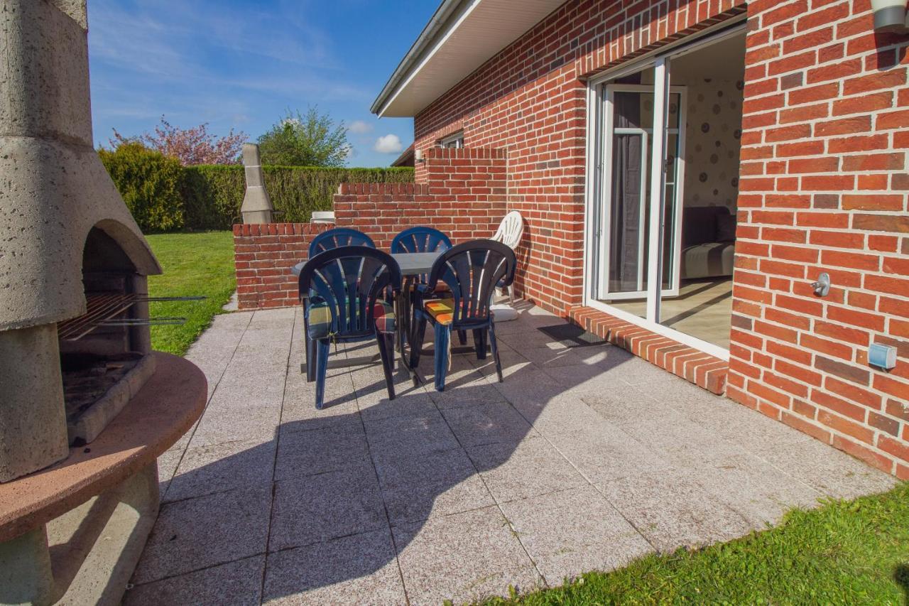 Haus Leuchtturm - Ebbe Apartamento Krummhörn Exterior foto